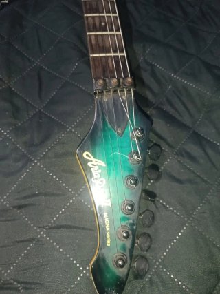 Aria Pro II Magna Series Guitarra Eléctrica