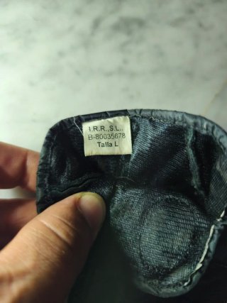 Guantes de piel negros