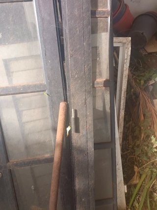 Puerta de aluminio con cristales