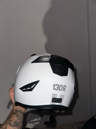 Casco de moto blanco 130R