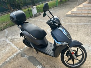 Piaggio Liberty S 125-Gris 2019