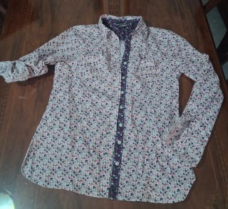 Camisa estampada floral manga larga