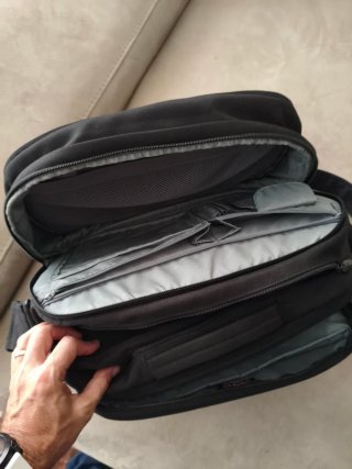 Bolso de viaje BabyBjörn negro