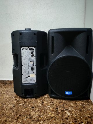 Altavoces Activos profesionales DB Technologies.