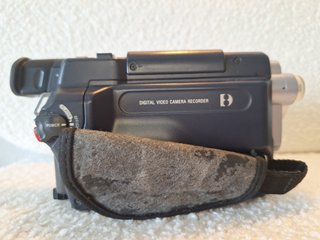 Videocámara Sony DCR-TRV245E PAL Digital8