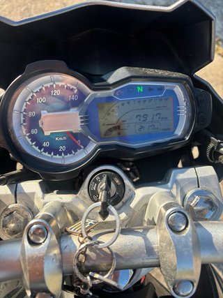 GOES SK 125cc 2018 Naked Negra/Roja