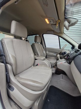 Renault Scenic 1.9 dCi 120CV 6 velocidades