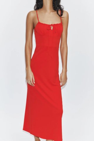 Vestido midi Zara rojo talla M