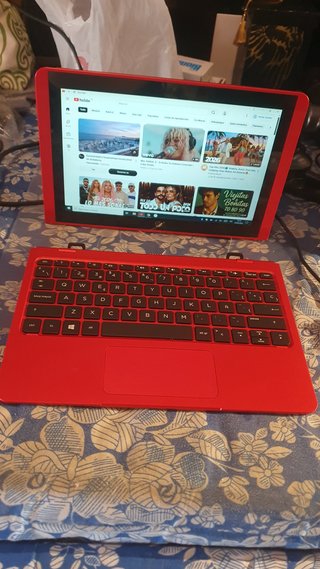 Portátil HP Pavilion x2 Táctil Rojo