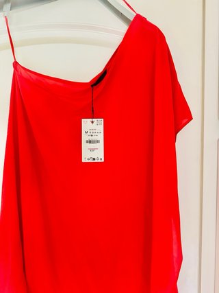 Blusa Zara capa fluida asimétrica M