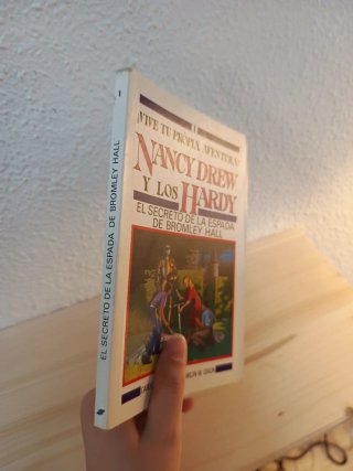 El secreto de la espada de Bromley Hall