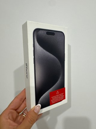 Caja iPhone 15 Pro Max Negro