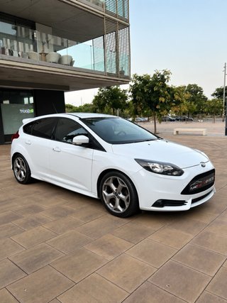 🇺🇸Ford Focus ST 250cv ÚNICO PROPIETARIO FULLHISTORY