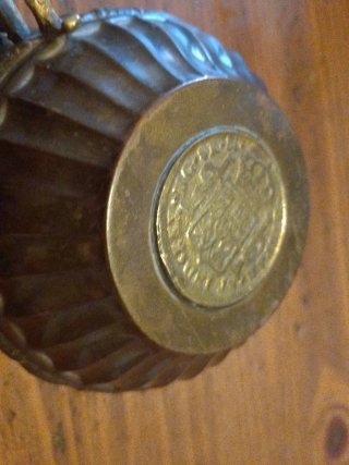 Cenicero Vintage con Moneda Antigua