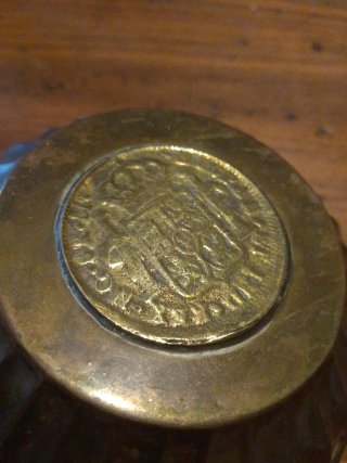 Cenicero Vintage con Moneda Antigua