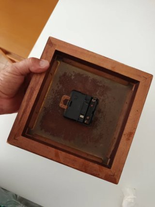 Reloj MTH de sobremesa