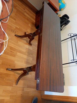 Mesa de comedor extensible de madera