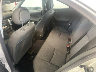 Mercedes-Benz Clase C 2004