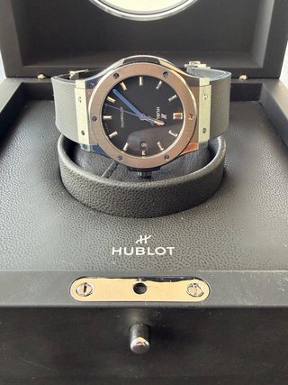 Hublot Classic Fusion 45mm 2022 con caja y papeles