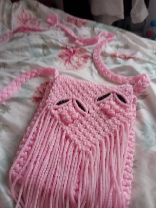 Bolso tejido a mano rosa