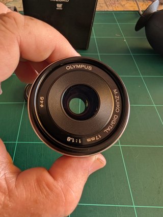 Olympus M.Zuiko 17mm F1.8
