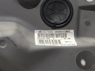 Elevalunas delantero derecho VOLKSWAGEN GOLF IV