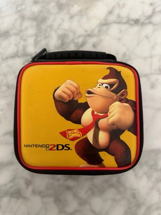 Nintendo 2DS Roja y Blanca