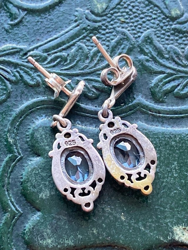Prezioso paio di orecchini vintage in argento con acquamarina