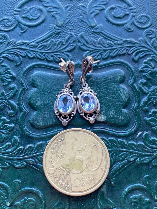 Prezioso paio di orecchini vintage in argento con acquamarina