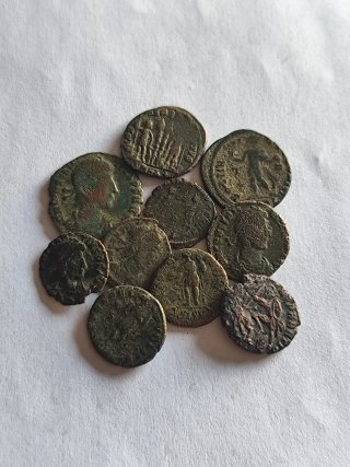 Lote de 10 Monedas Romanas Antiguas