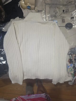Chaqueta de punto blanca con cremallera