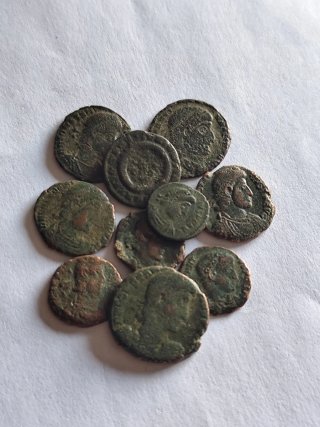 Lote de 10 Monedas Romanas Antiguas