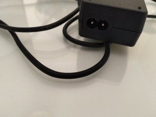 Cargador Toshiba 75W 15V
