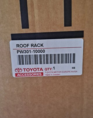 Barras Techo y Portaesquís Toyota CHR (Originales)