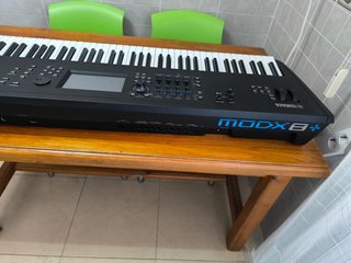 Teclado Yamaha Moog+Plus 88
