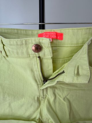 Shorts vaqueros amarillos