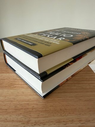 Lote de 2 novelas históricas Espasa NUEVAS