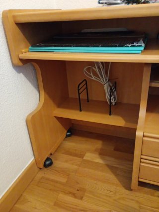 Mesa de ordenador pequeña