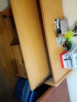 Mesa de ordenador pequeña