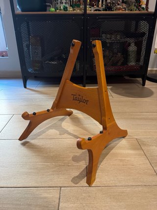 Soporte de madera Taylor para guitarra