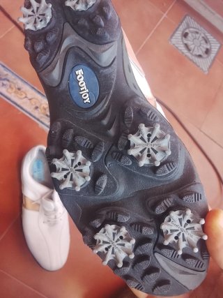 Zapatos de golf blancos sin estrenar