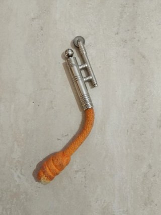 Mechero antiguo de mecha con cuerda