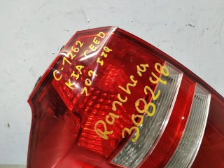 Piloto trasero izquierdo KIA CEED (ED)