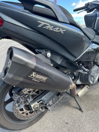 Yamaha Tmax 530 DX Negra