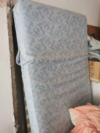 Colchón y somier de 90