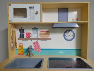 Cocinita de madera para niños