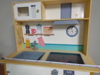 Cocinita de madera para niños