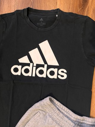 T-shirt e pantaloncini Adidas