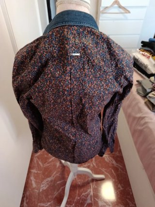 Camisa estampada floral hombre