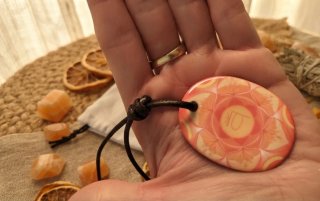 Colgante Creatividad y Emoción. Funda cojín Regalo